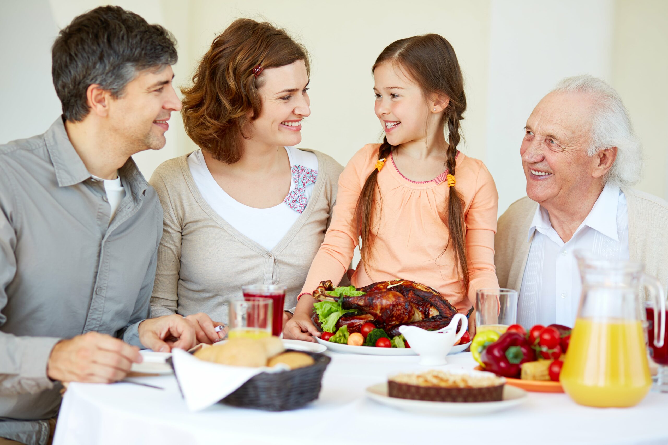 Thanksgiving dinner family